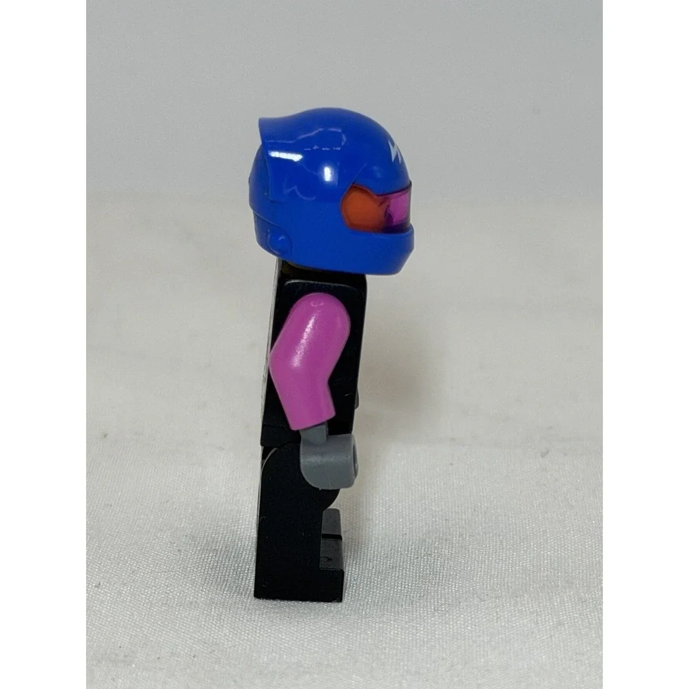 LEGO Minifig BWT Alpine F1 Team A524 Driver